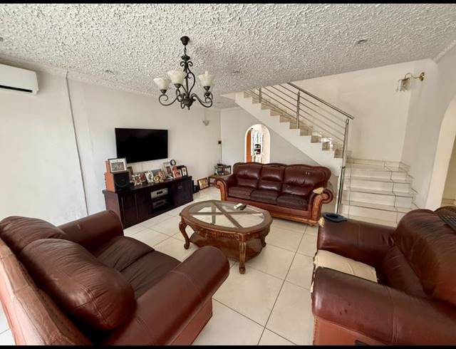 7 BEDROOM HOUSE FOR SALE IN FILLAN PARK